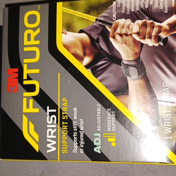 NWT 3M IN BOX WRIST SUPPORT - Picture 2 of 8
